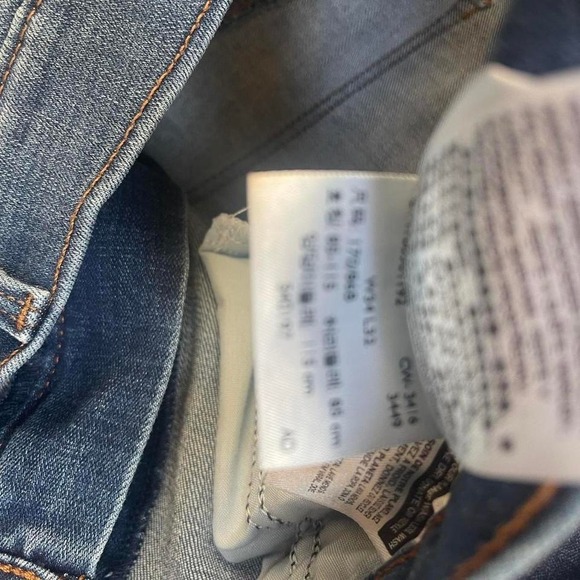 Levi's blue jeans - Picture 3 of 6